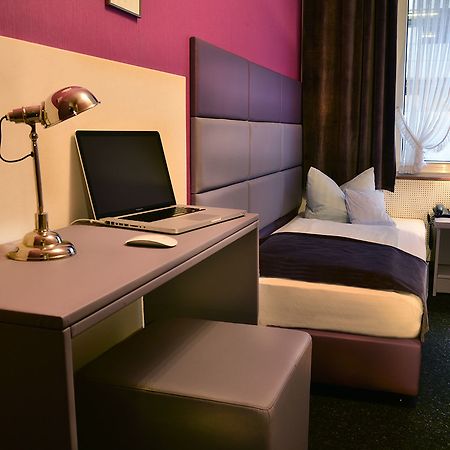 Hotel Am Wehrhahn Дюссельдорф Экстерьер фото
